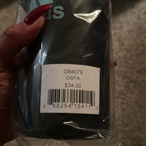 adidas: Unisex 1 Liter (32 oz) Insulated Steel Water Bottle - Picture 7 of 8